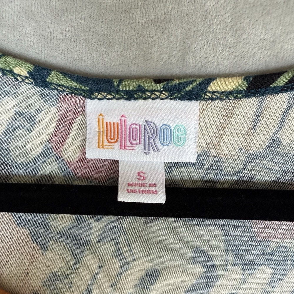 Lularoe Shirt Womens Small Irma Ladies Tunic Multi Color Loose Stretch Soft - Picture 2 of 5